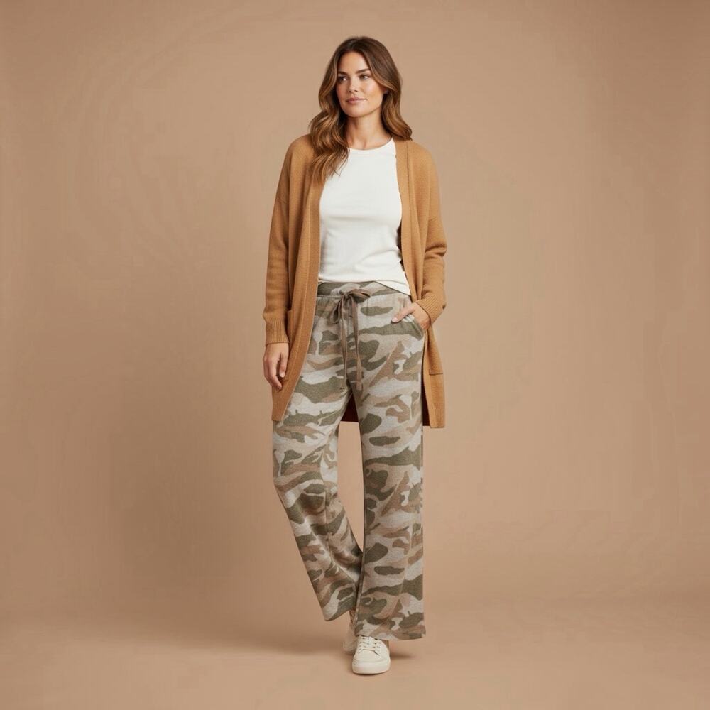 Mystree NWT Camo Fleece Wide Leg Flare Drawstring Pants Women’s Small